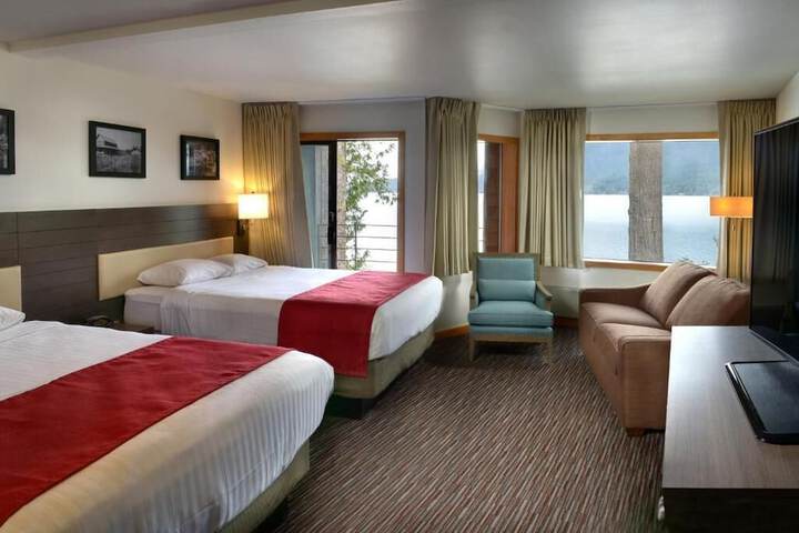Room 40 of 73