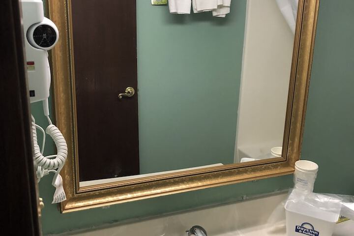Room 12 of 29