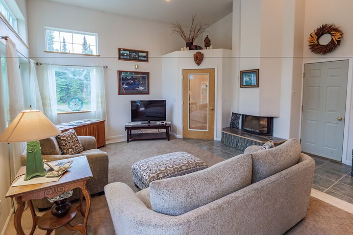 Denali Primrose B & B