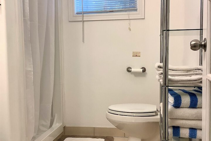 Room 43 of 73