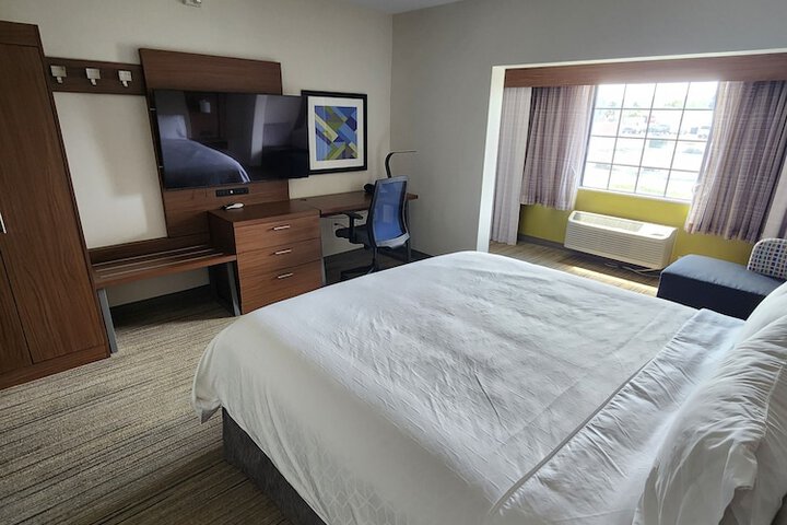 Holiday Inn Express Lompoc by IHG