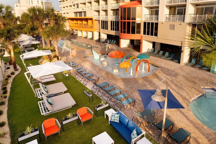 Hampton Inn & Suites Myrtle Beach / Oceanfront