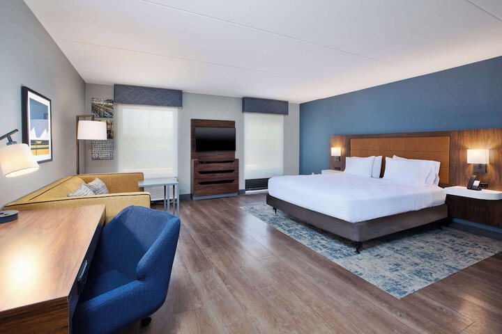 Room 8 of 26