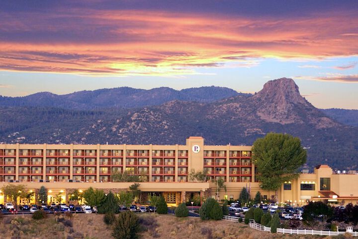 Hotel 2 of 69
