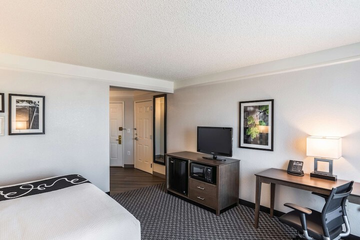 Room 22 of 44