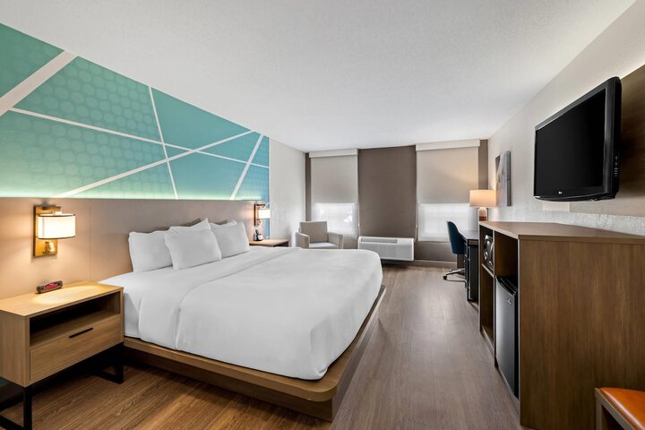 Comfort Inn & Suites and Conference Center