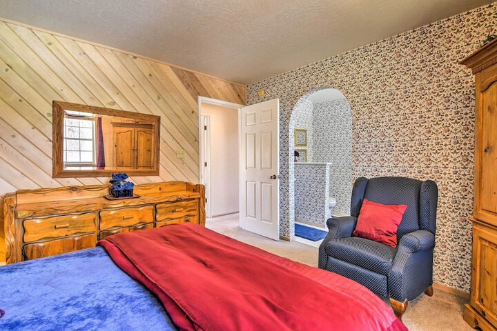 Sonora Home on 10 Resort Acres w / Shared Pool!