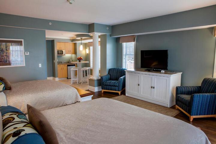 Watkins Glen Harbor Hotel