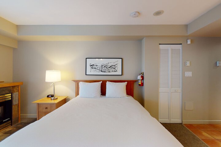 Whistler Peak Lodge