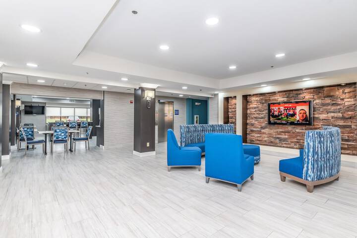 Days Inn & Suites by Wyndham Prattville-Montgomery