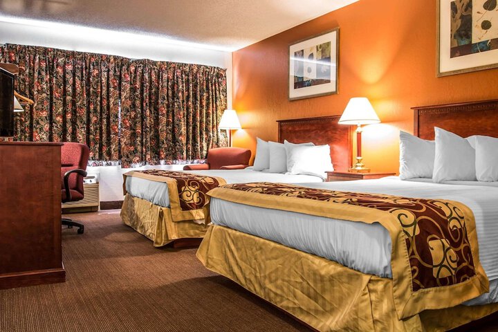 Room 15 of 32