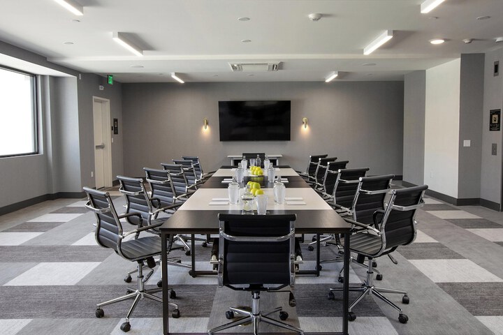 The Glenmark Glendale, a Tribute Portfolio Hotel