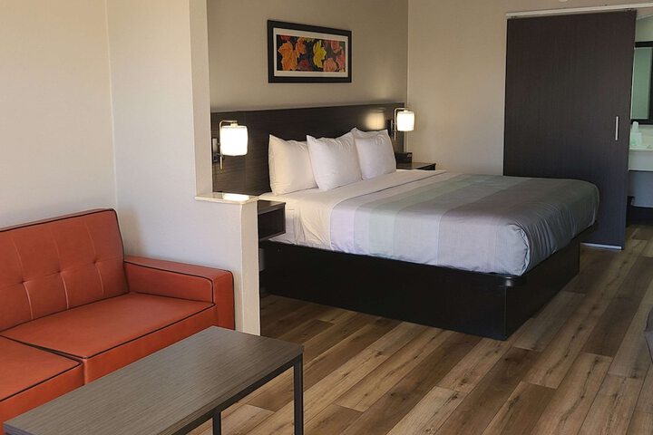 Room 13 of 14