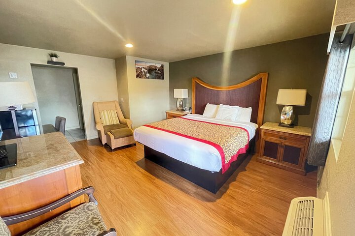 Room 39 of 41