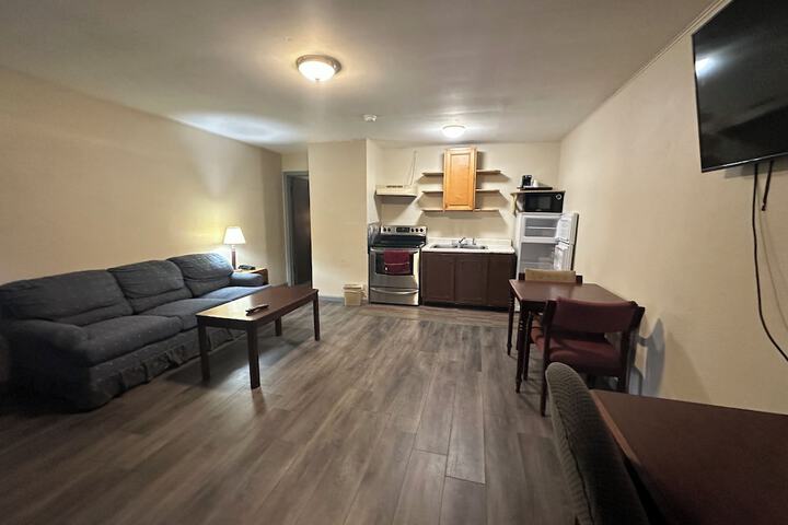 Room 7 of 11
