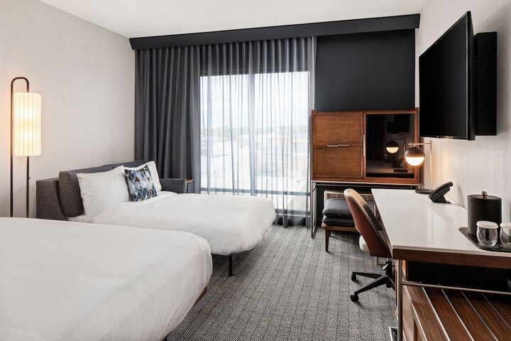 Courtyard by Marriott Owatonna Downtown
