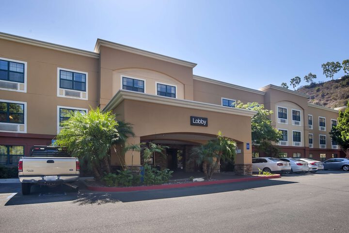 Hotel 2 of 28