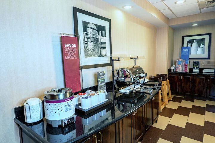 Breakfast/Coffee Service 72 of 82
