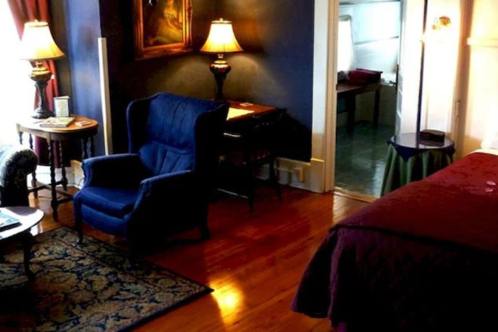 Americus Garden Inn