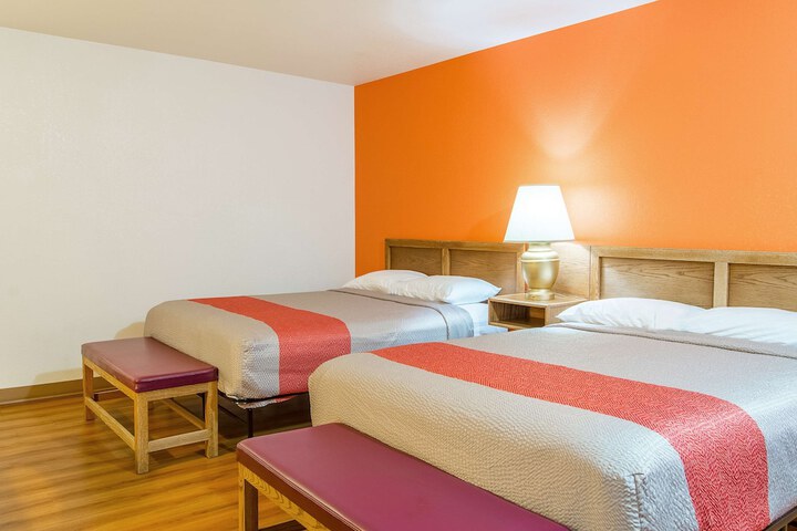 Motel 6 Madras OR