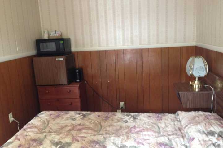 Room 17 of 34