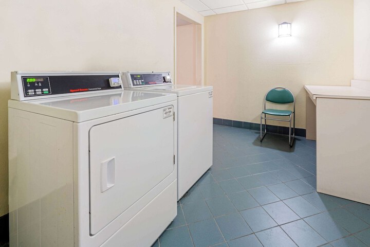 Room 15 of 29