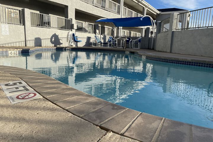 Hotel 7 of 39