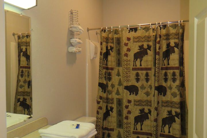Room 18 of 64