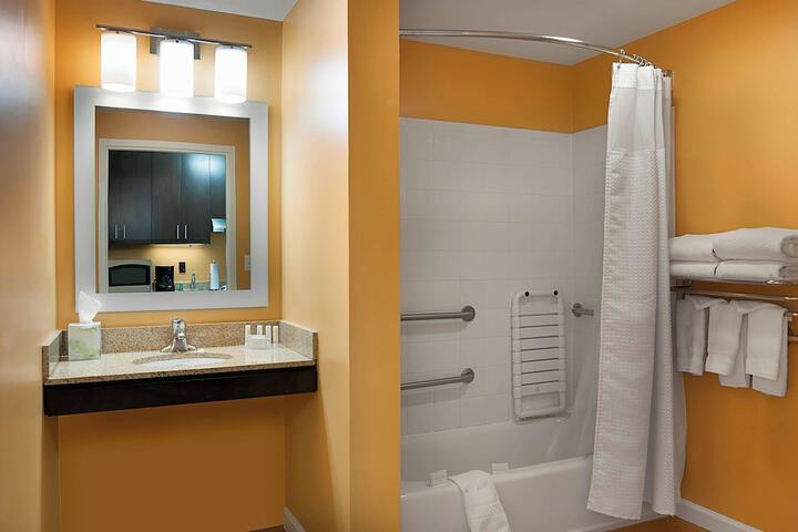 Room 15 of 23
