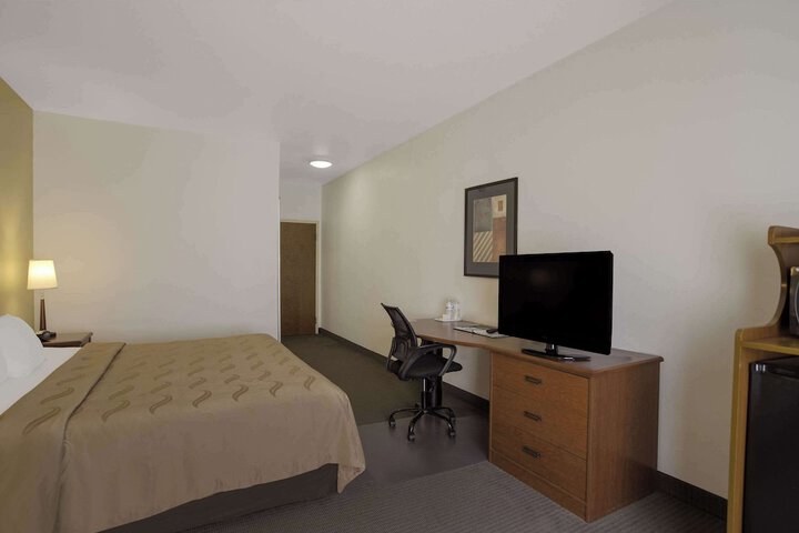 Room 8 of 31