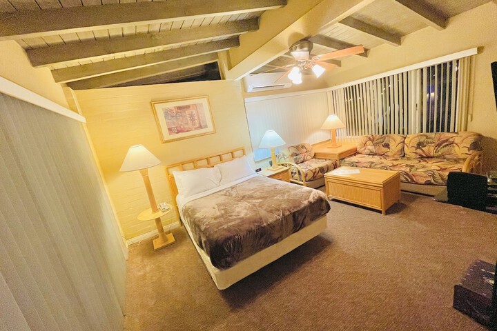 Room 49 of 69