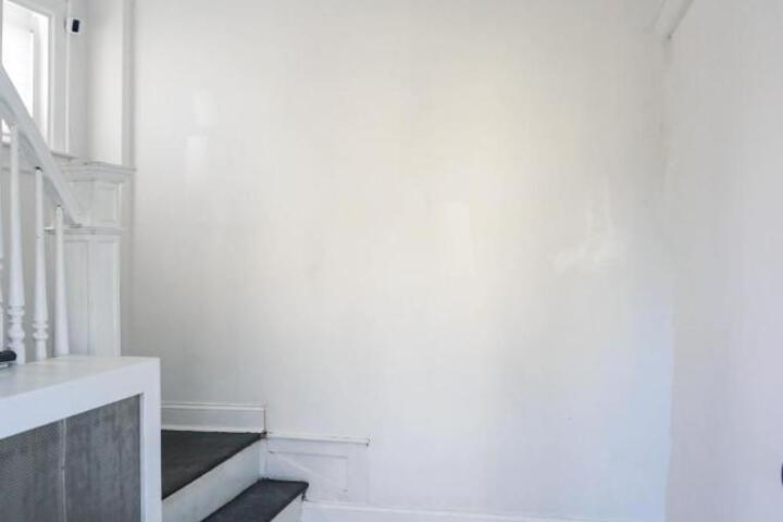 Lincoln Manor - Newly Renovated 1mile from PHL Airport and Sports Stadiums