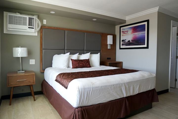 Room 42 of 55