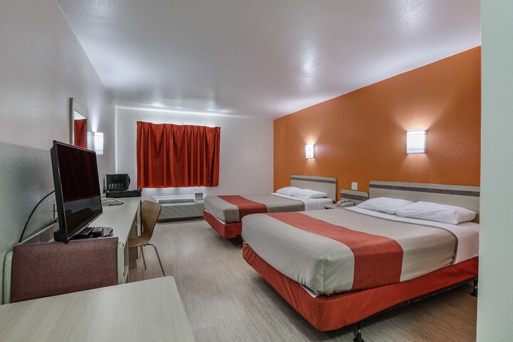 Room 29 of 31