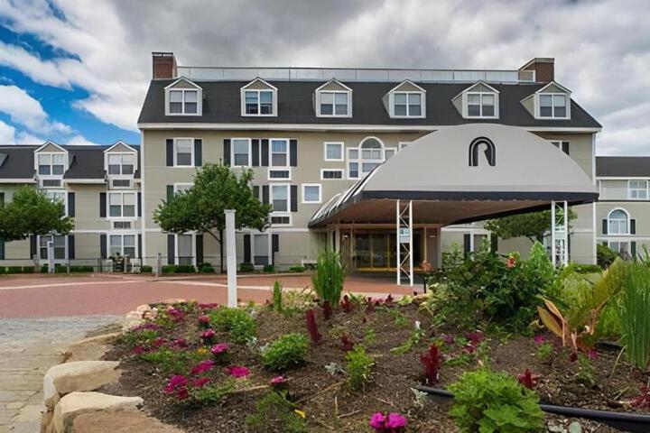 Westford Regency Inn & Conference Center
