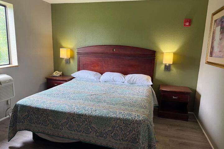 Coldwater Inn & Suites near I 69