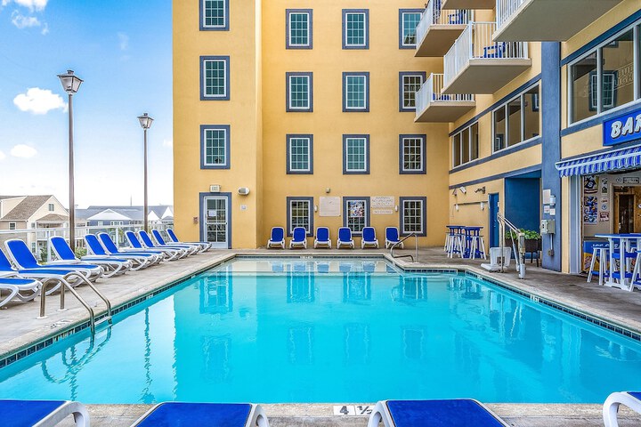 Pool 5 of 37