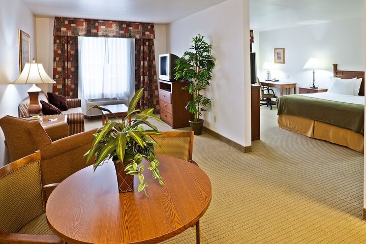 Room 13 of 30