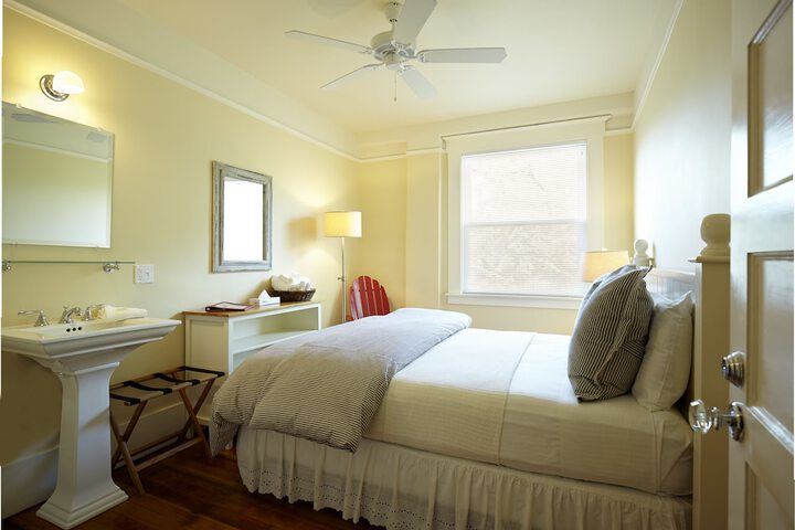 Room 14 of 45
