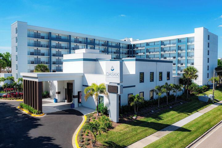 Hotel 2 of 43