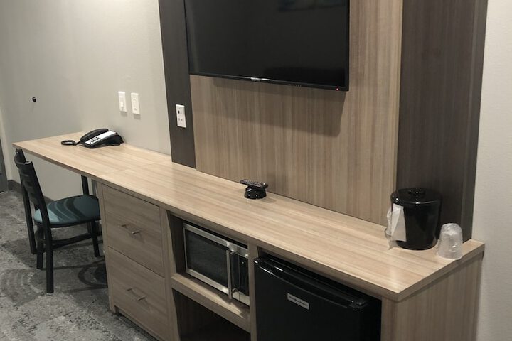 Room 11 of 19