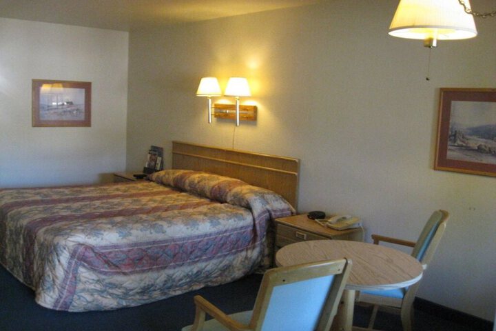GOLD COUNTRY INN
