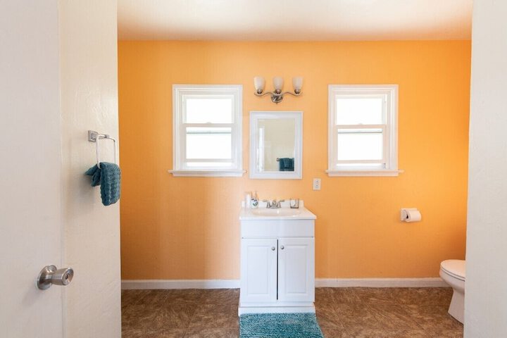 Room 14 of 18