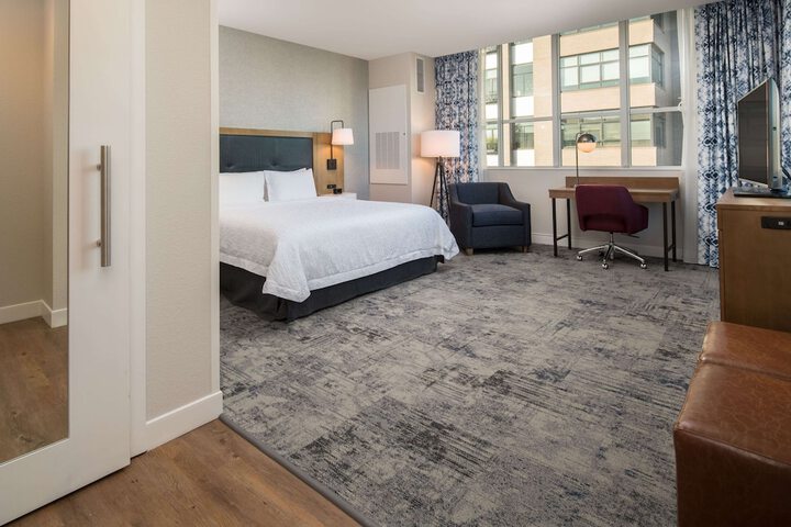 Room 22 of 48