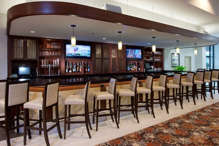 Lounge 56 of 66