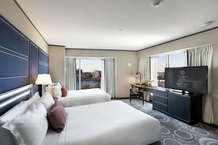 Room 35 of 131