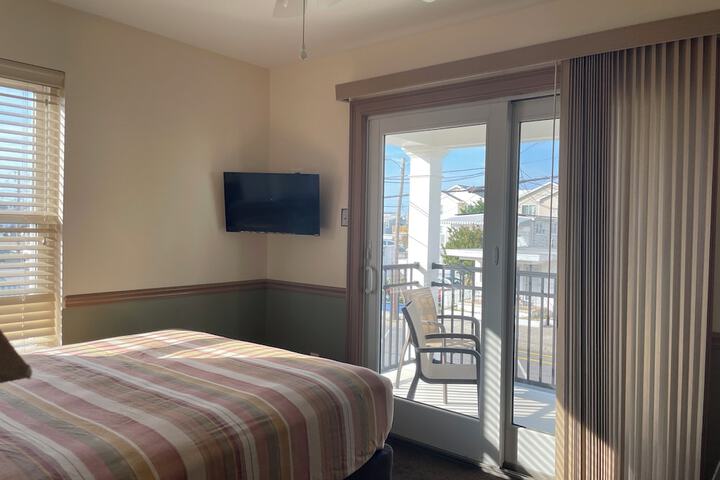 Room 89 of 185