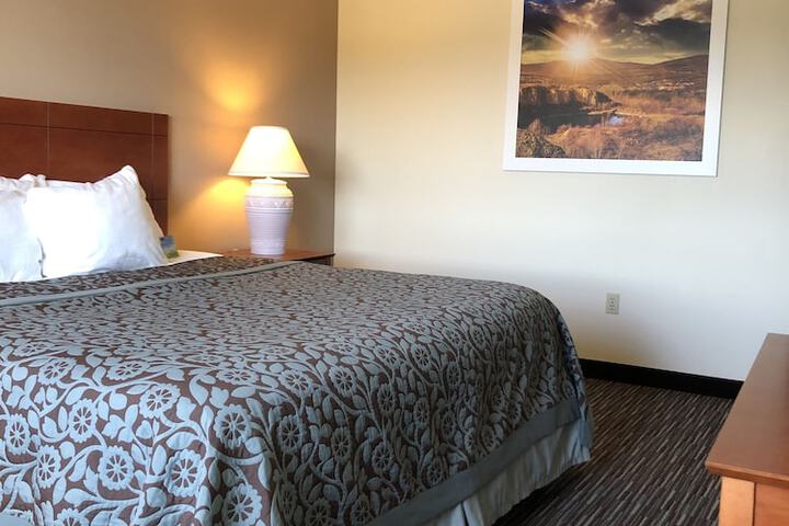 Room 15 of 26