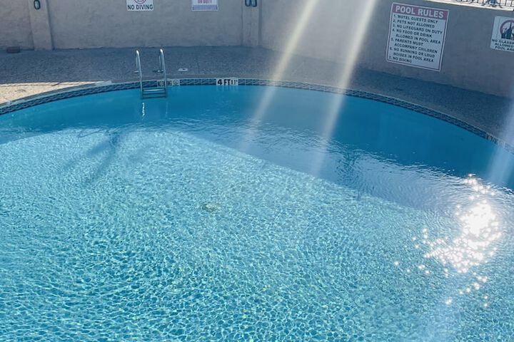 Pool 13 of 40