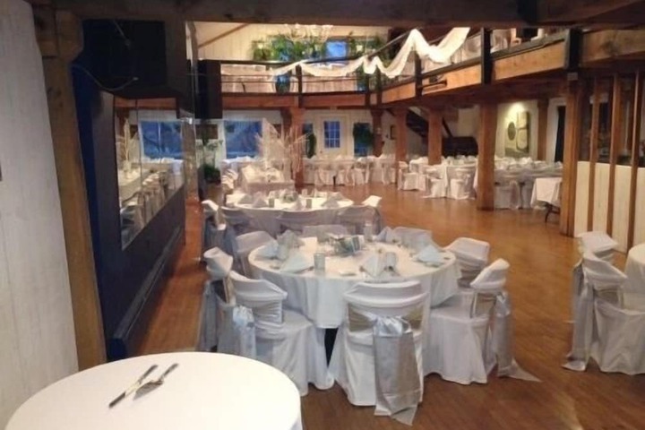 Ballroom/Hall 31 of 41